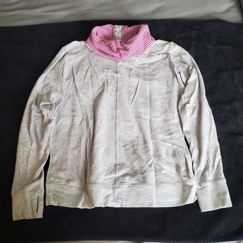 Lululemon reversible sweatshirt 10